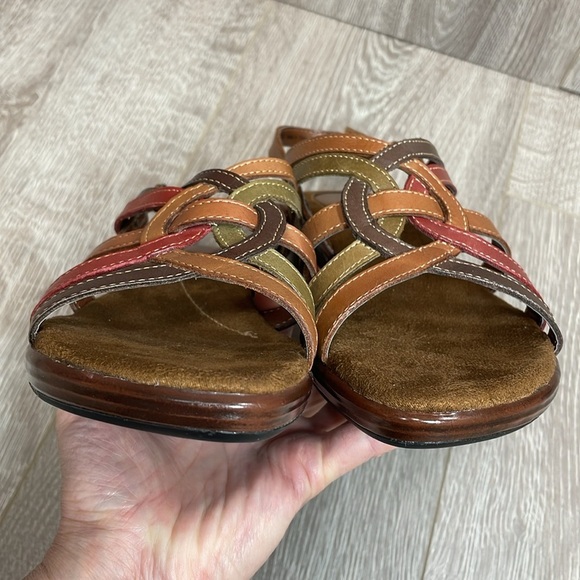 NWT Croft & Barrow Multicolored Strappy Leather Wedge Kaylie Comfort Sandals 9 M - Picture 14 of 16